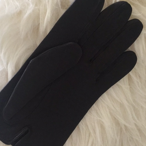 COACH BROWN LEATHER GLOVES - Picture 6 of 9